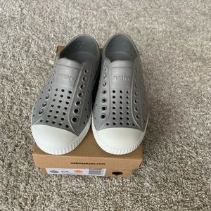 NEW IN BOX - Native toddler shoes, size 9 (C9)